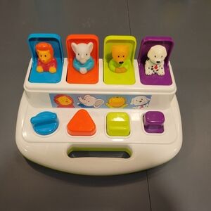 Battat Cause-And-Effect Toy – Developmental Toy With Buttons & Colors